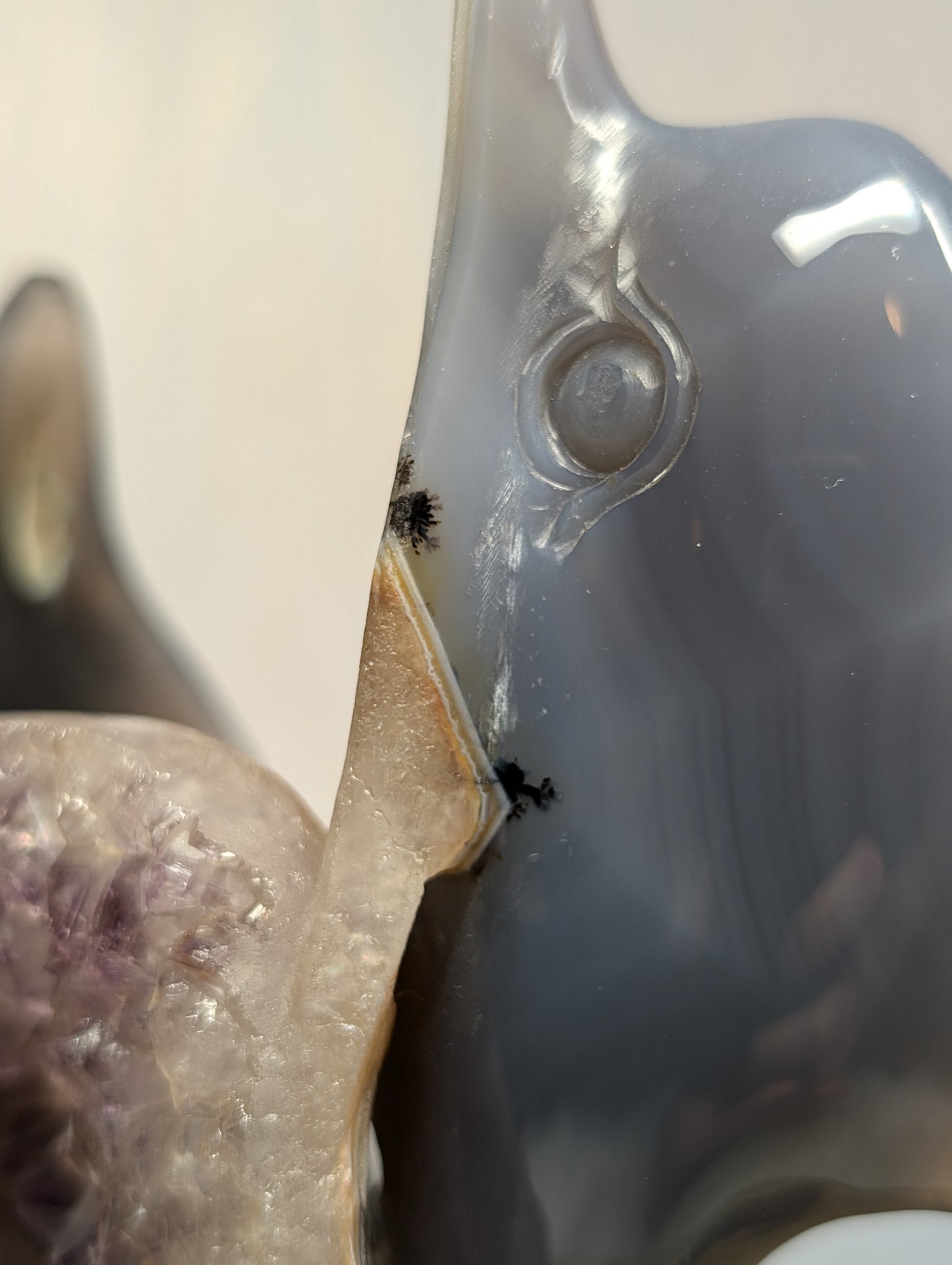 Druzy Agate Amethyst Dolphin Carving Z51