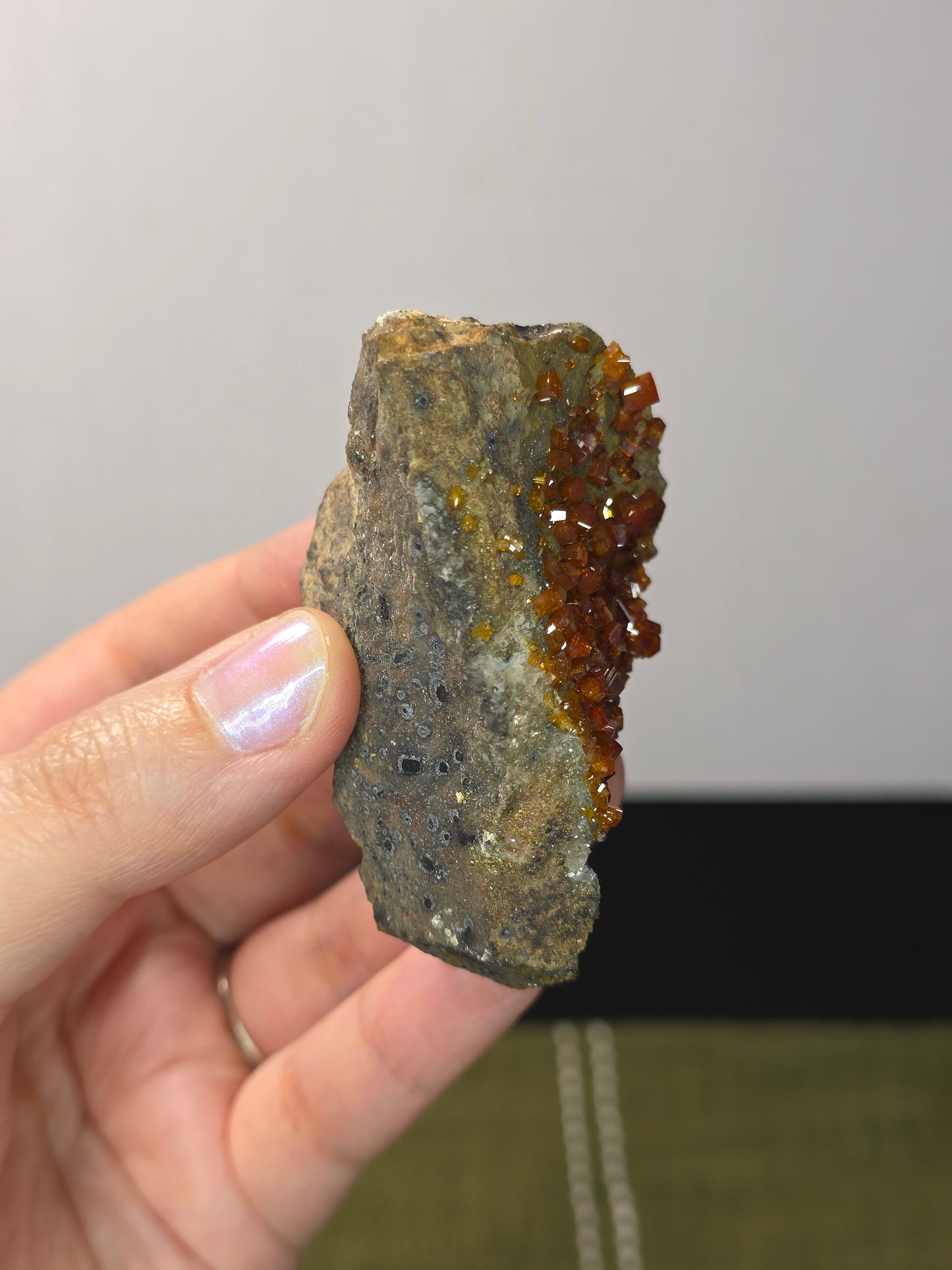 Vanadinite on Matrix Cluster