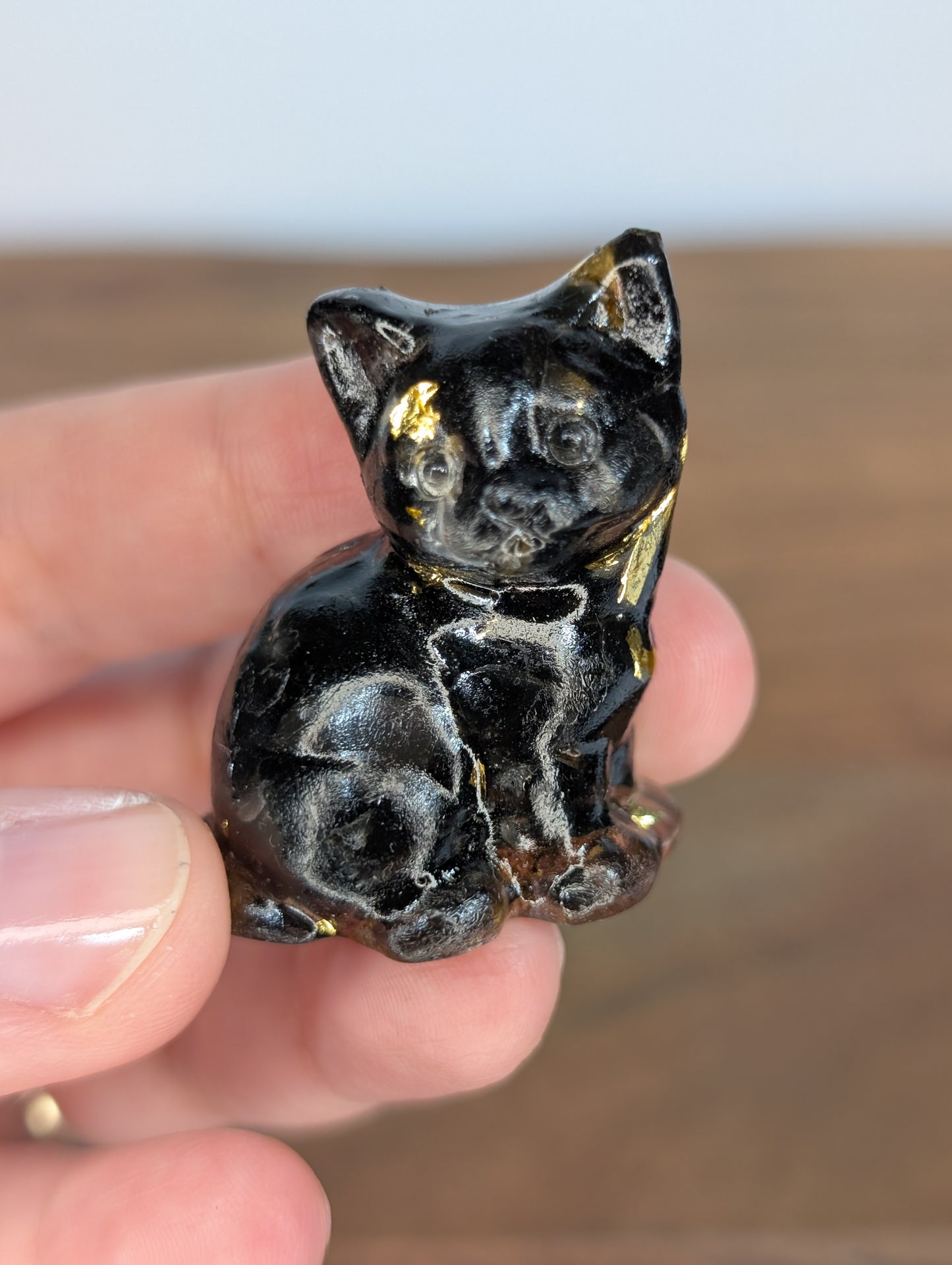 Obsidian Chip Resin Cat Carving