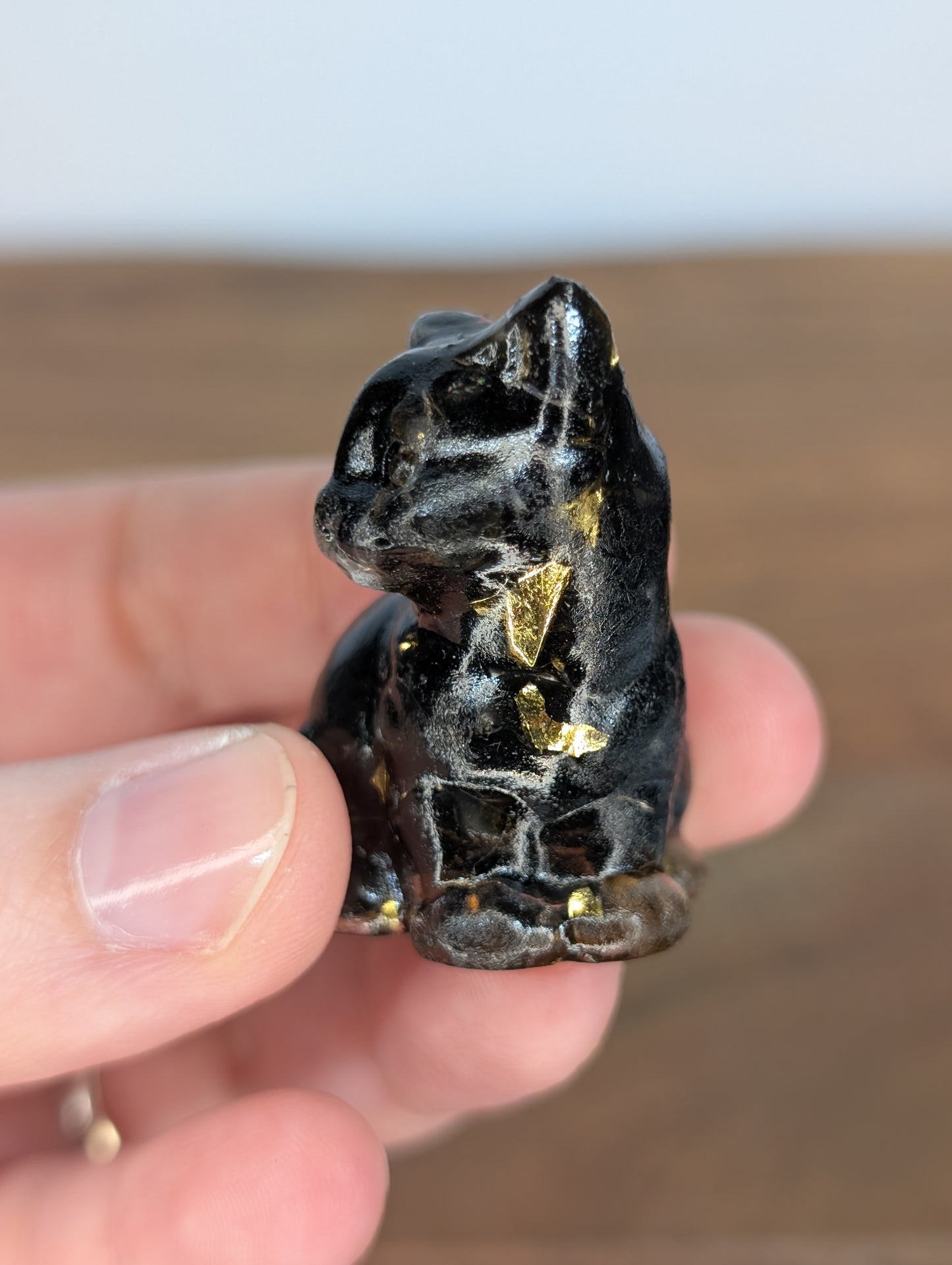 Obsidian Chip Resin Cat Carving