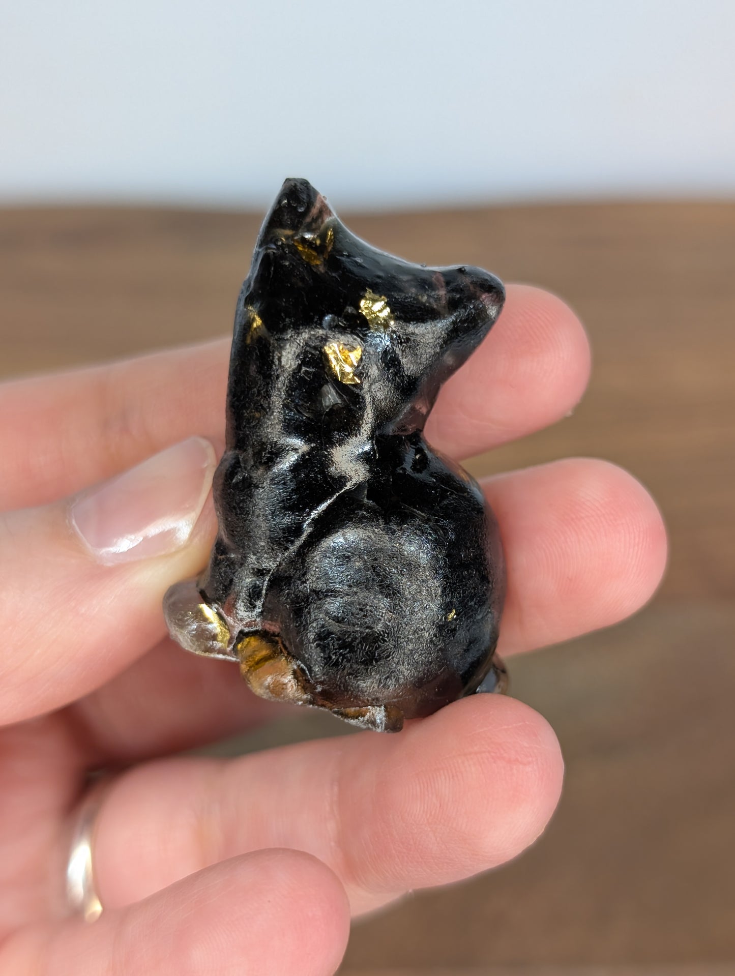 Obsidian Chip Resin Cat Carving
