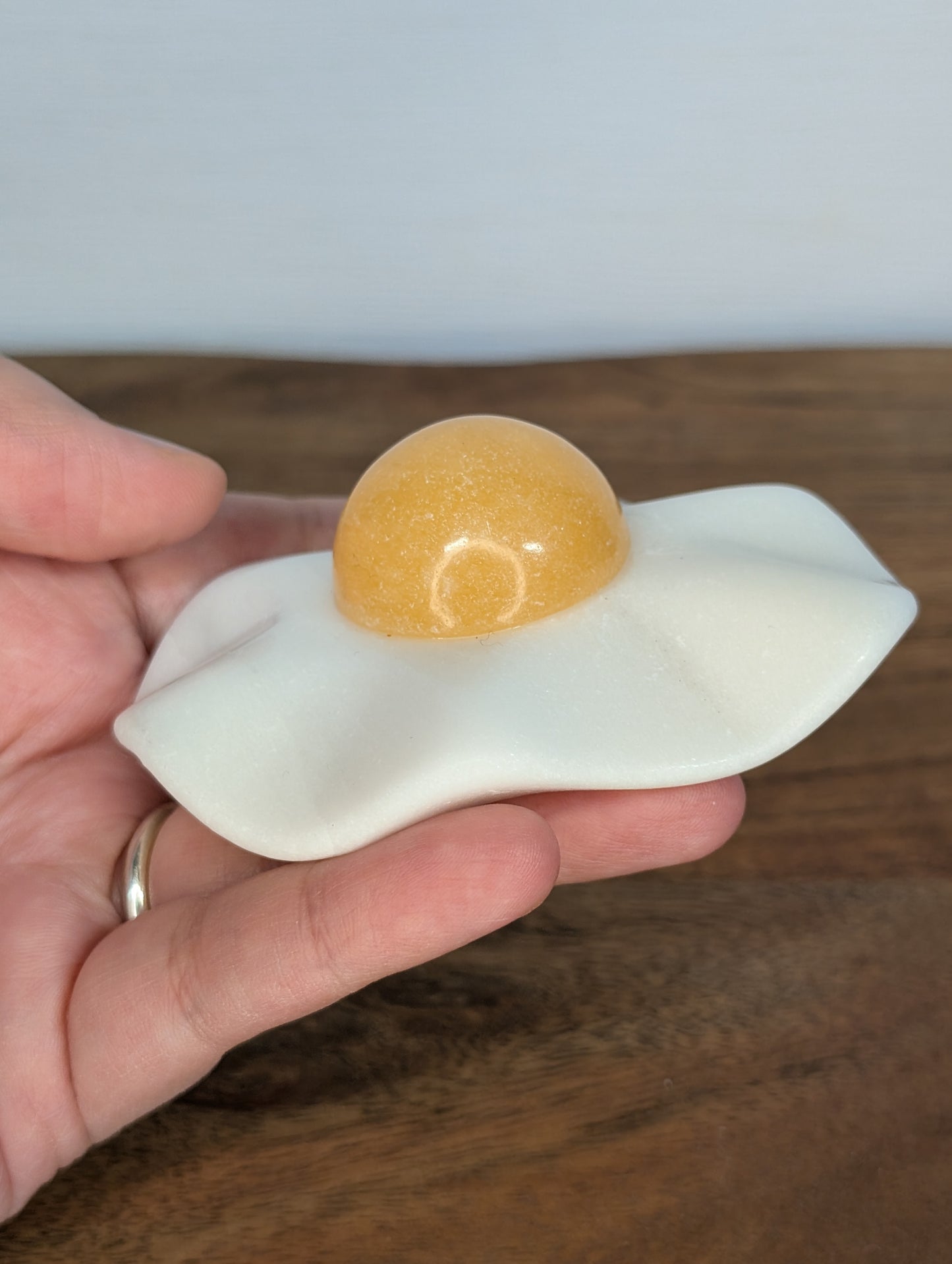 Fried Egg Carving (BN34)
