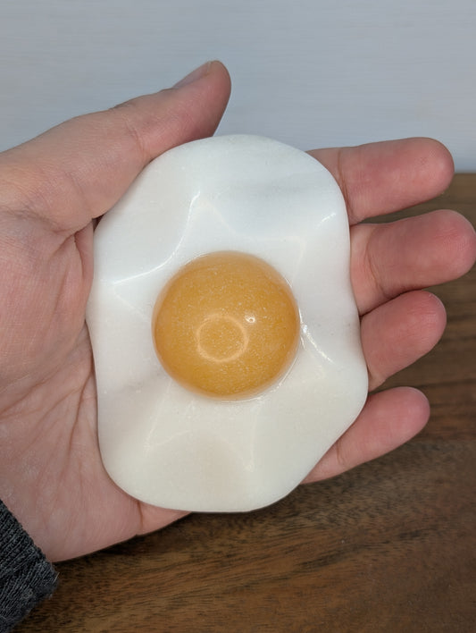 Fried Egg Carving (BN34)