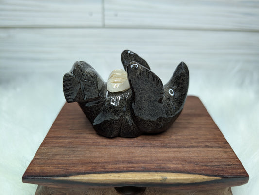 Marble Sea Otter Carving BX65