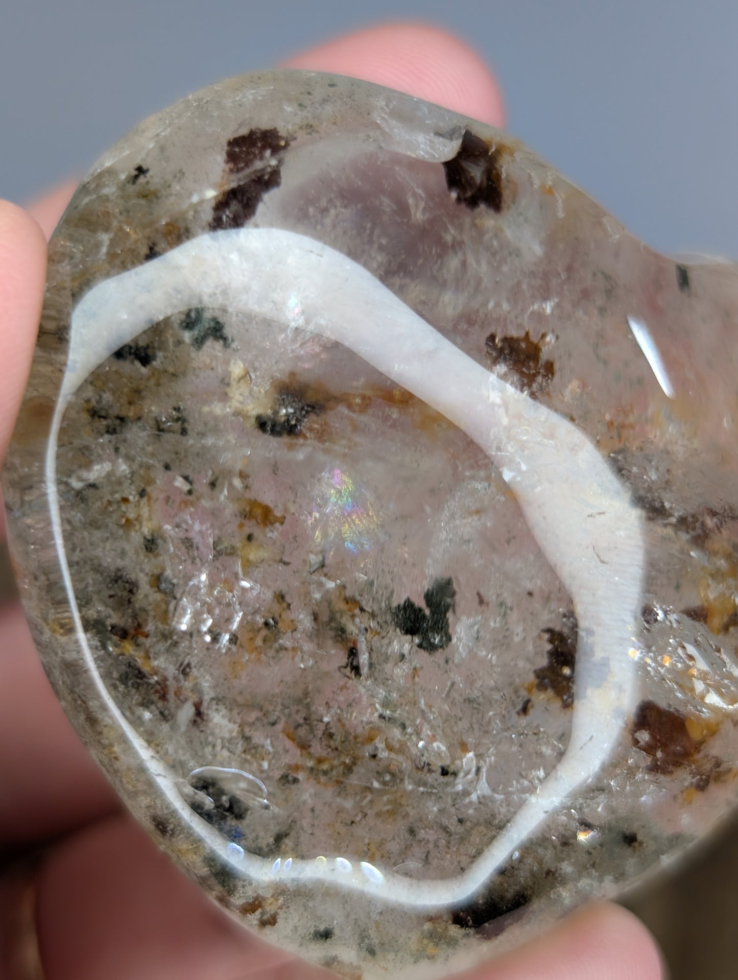 Garden Quartz Heart Carving (AE30)