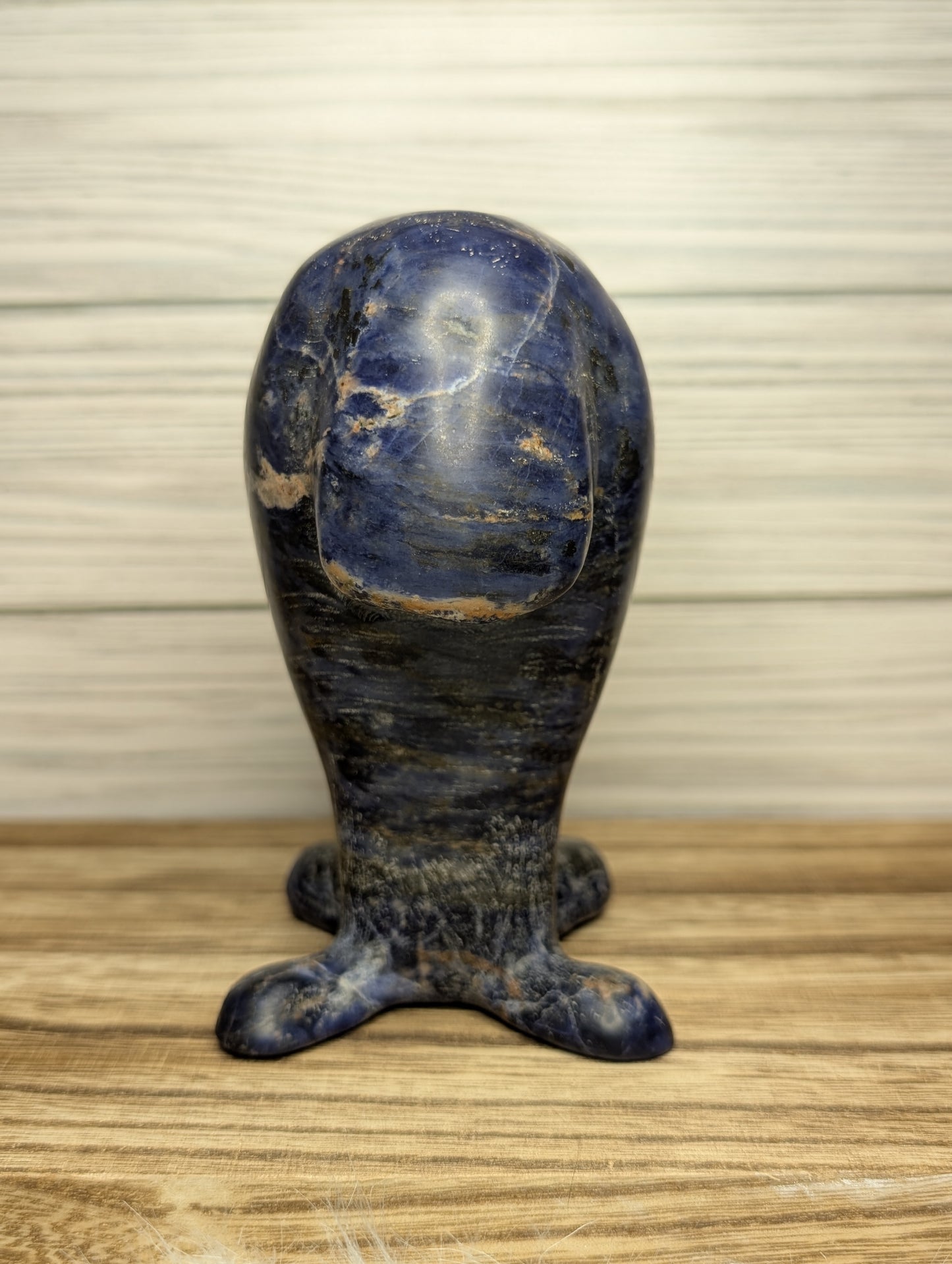 Sodalite Wobbuffet Carving