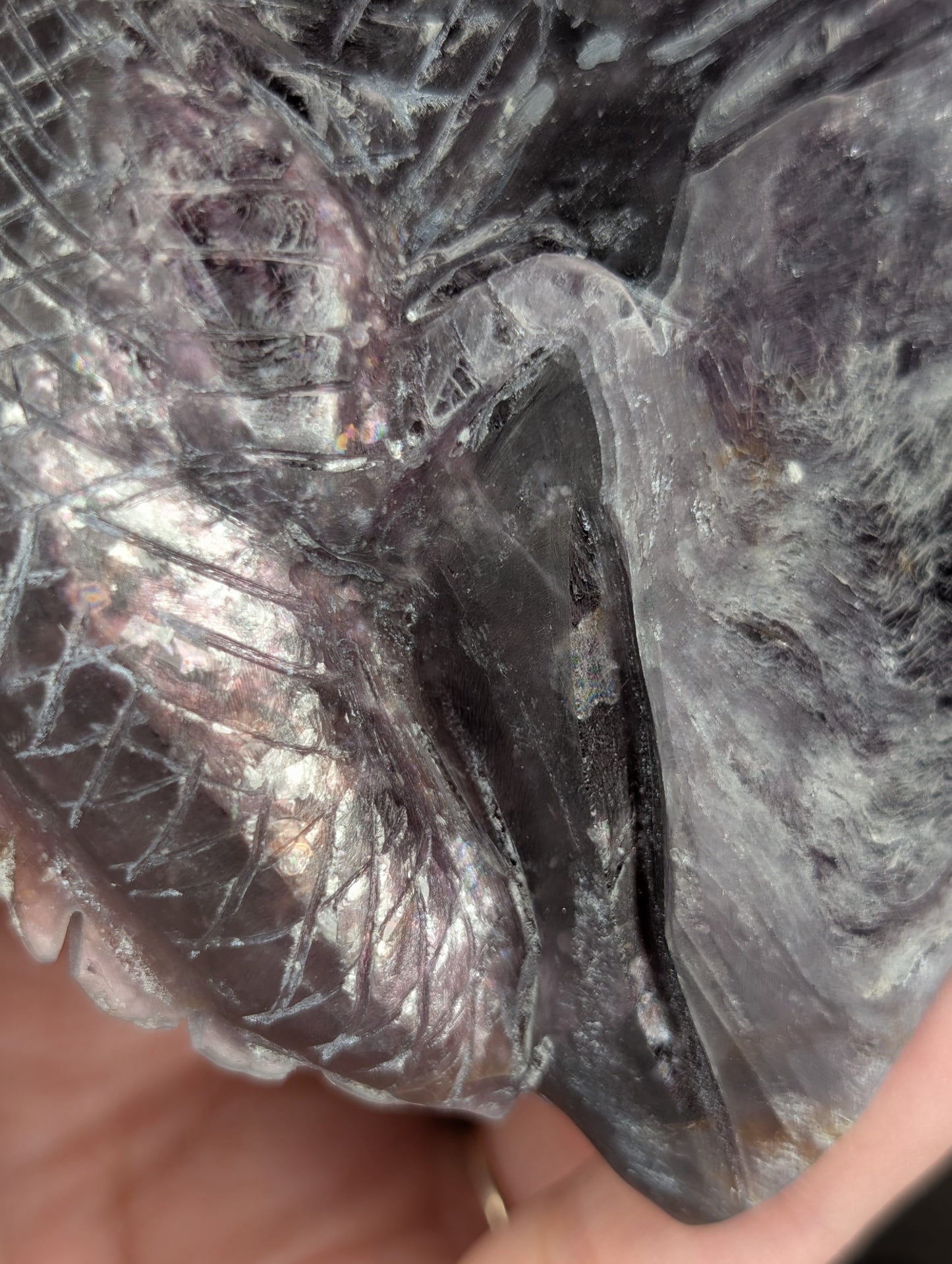 Gem Lepidolite Lizard Carving (BT35)