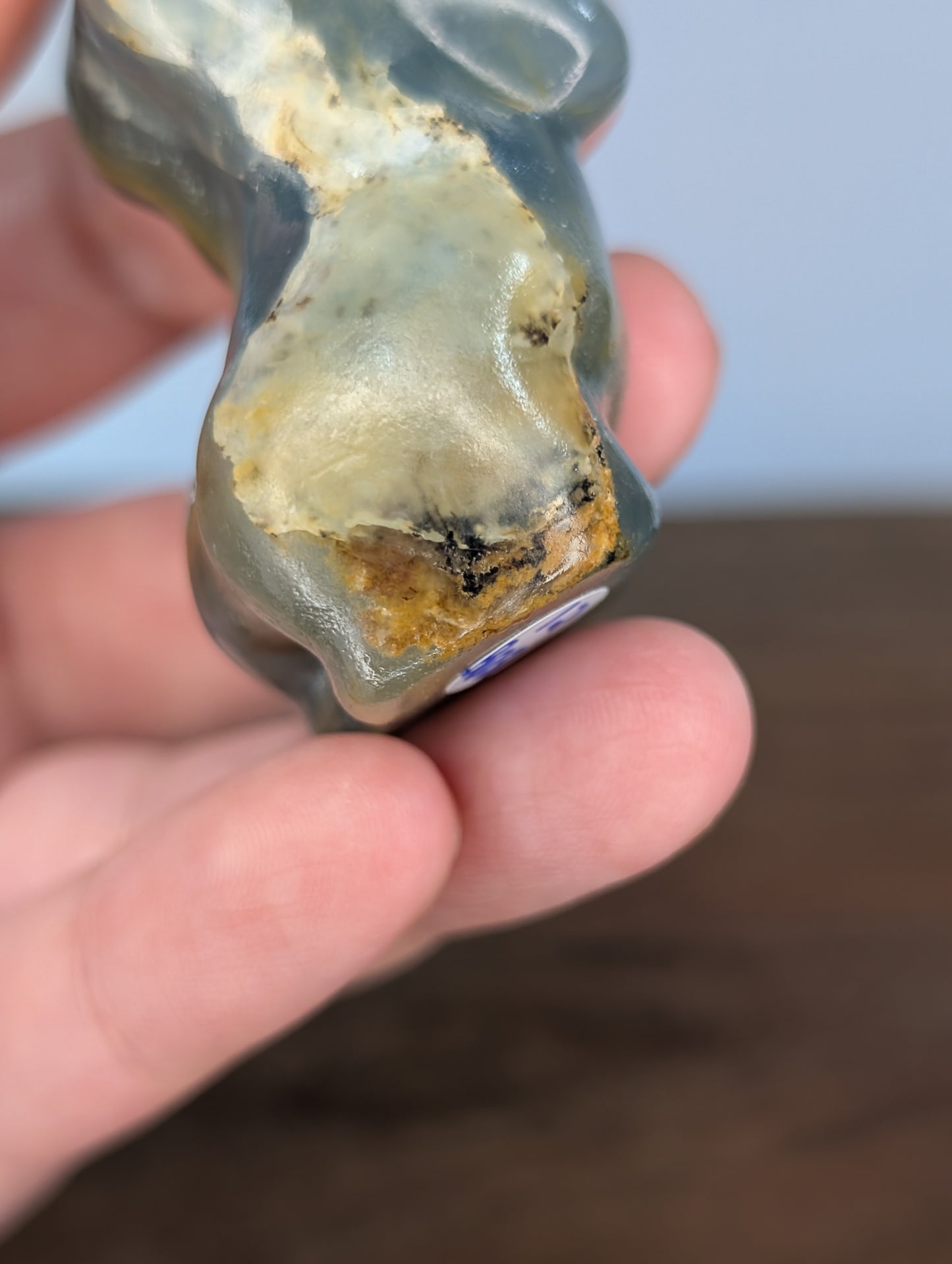 Blue Onyx Goddess Body Carving (BQ31)