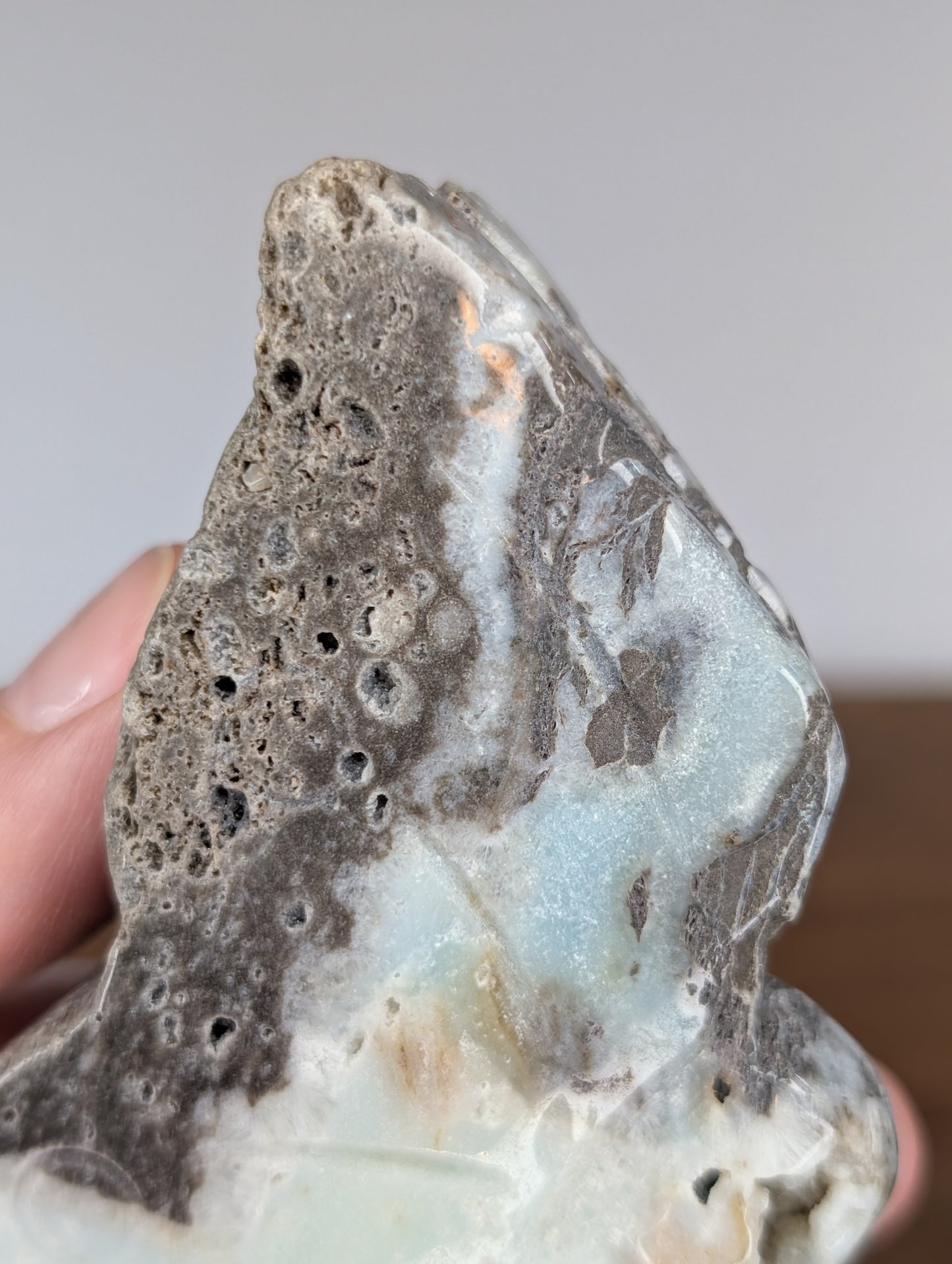 Caribbean Calcite Fairy Carving (AE94)