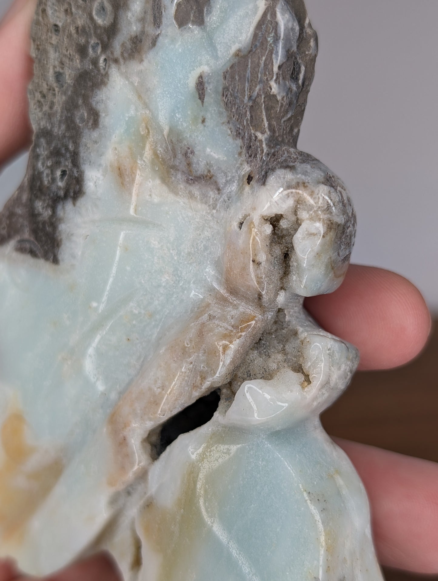Caribbean Calcite Fairy Carving (AE94)