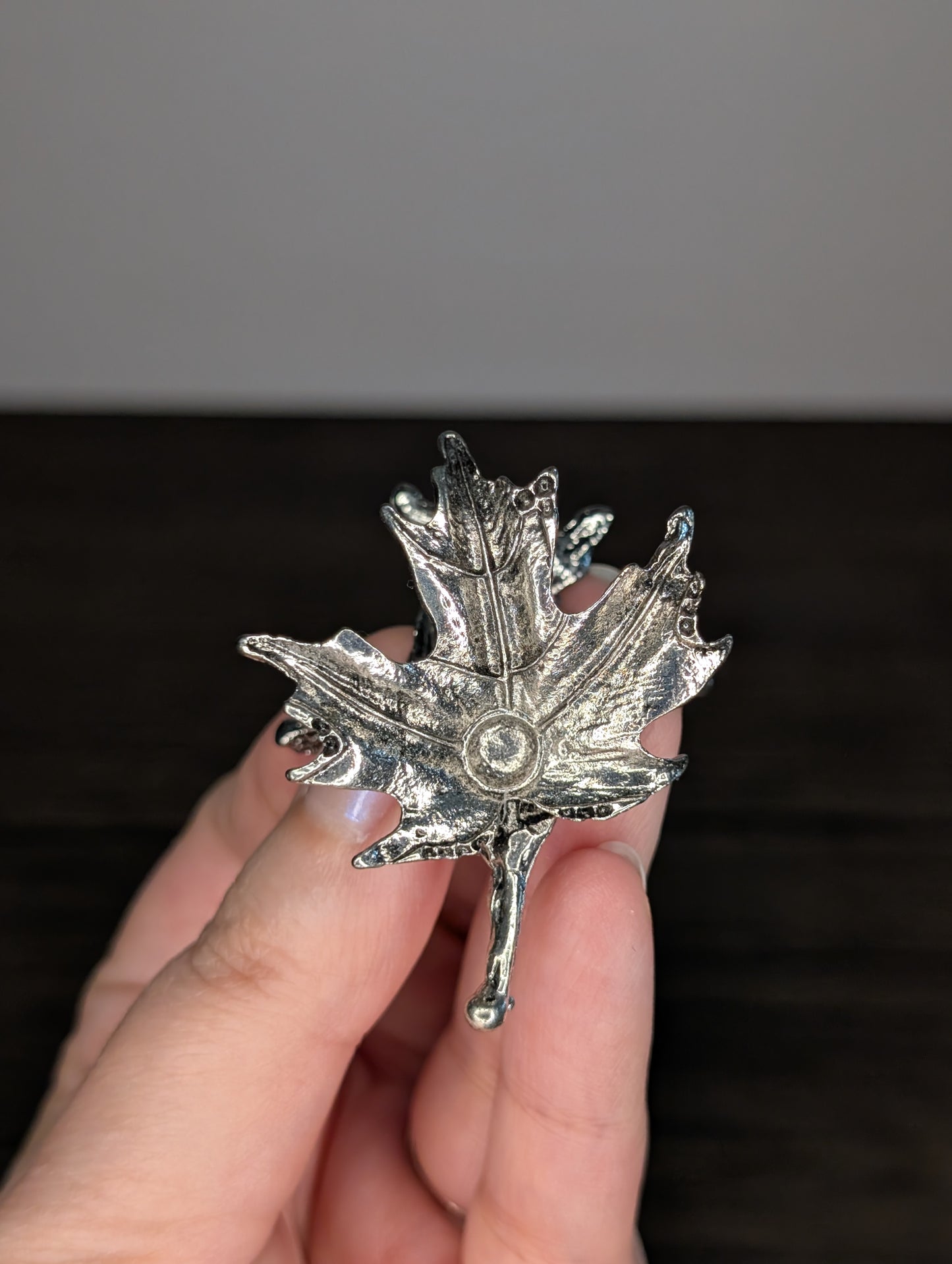 Metal Maple Tree Mini Sphere Holder
