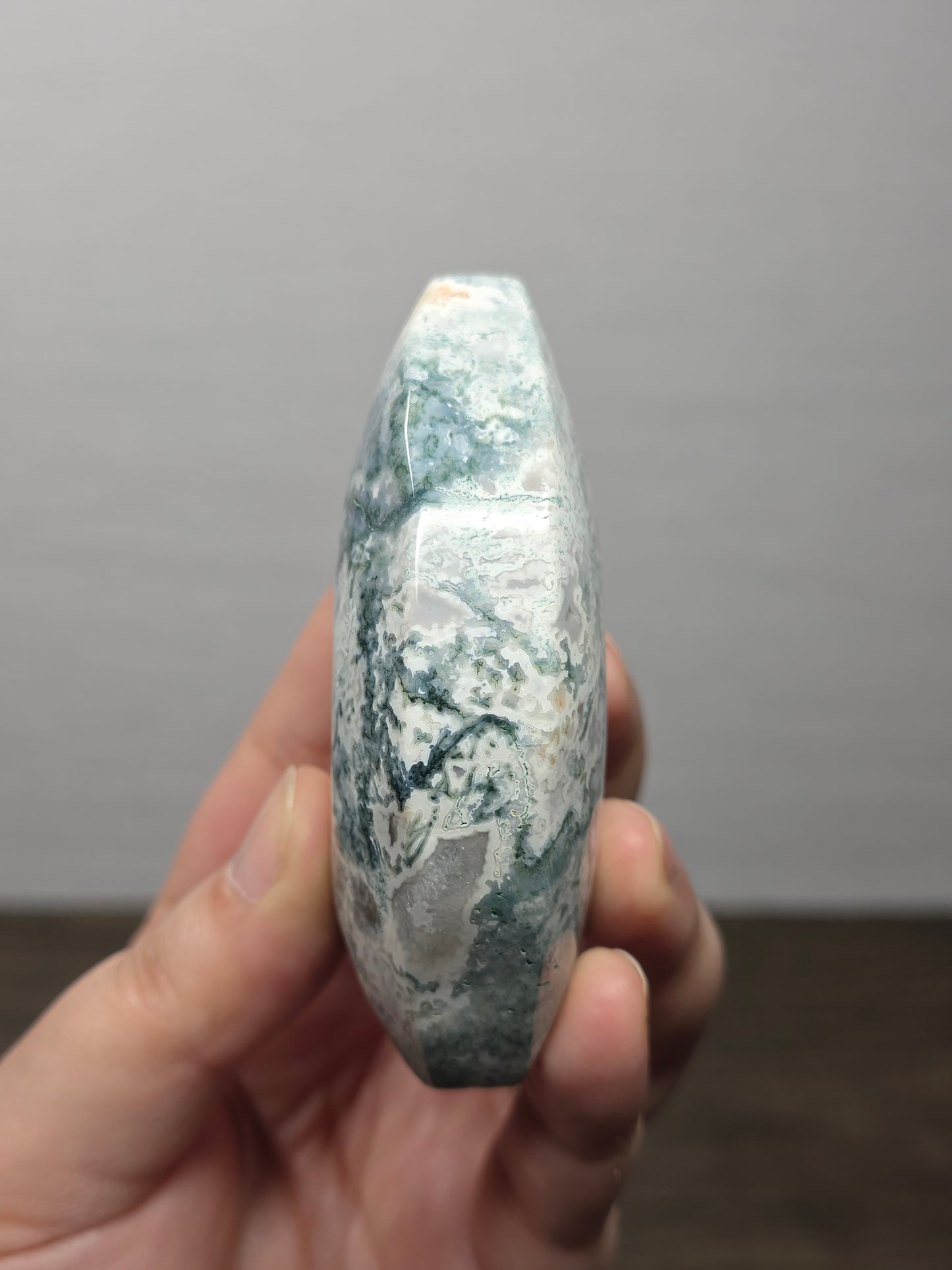 Moss Agate Teardrop/Flame Point