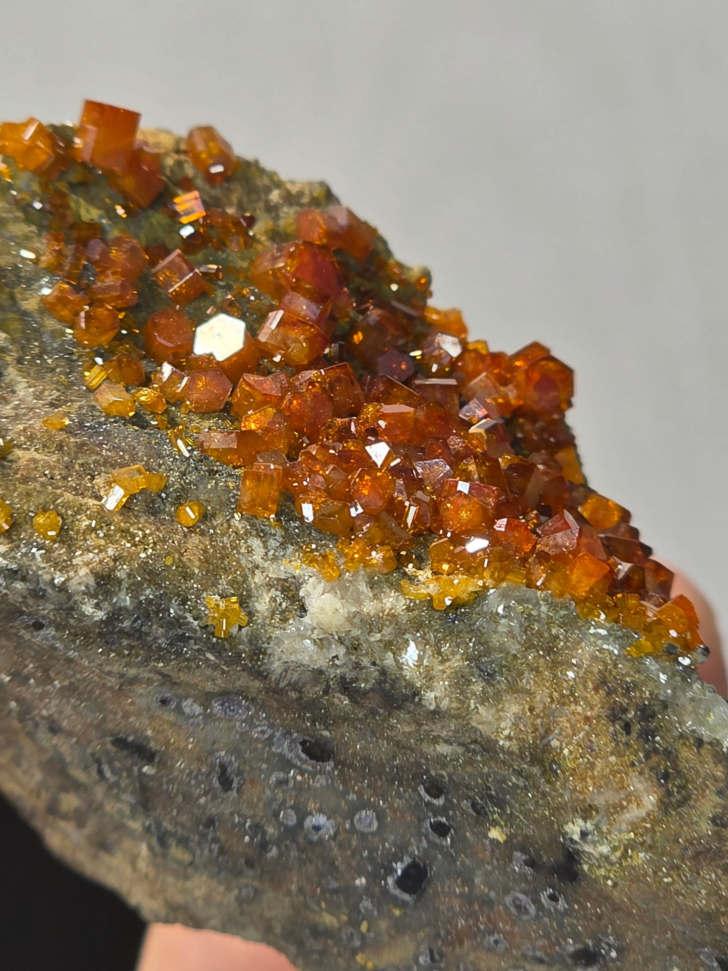 Vanadinite on Matrix Cluster