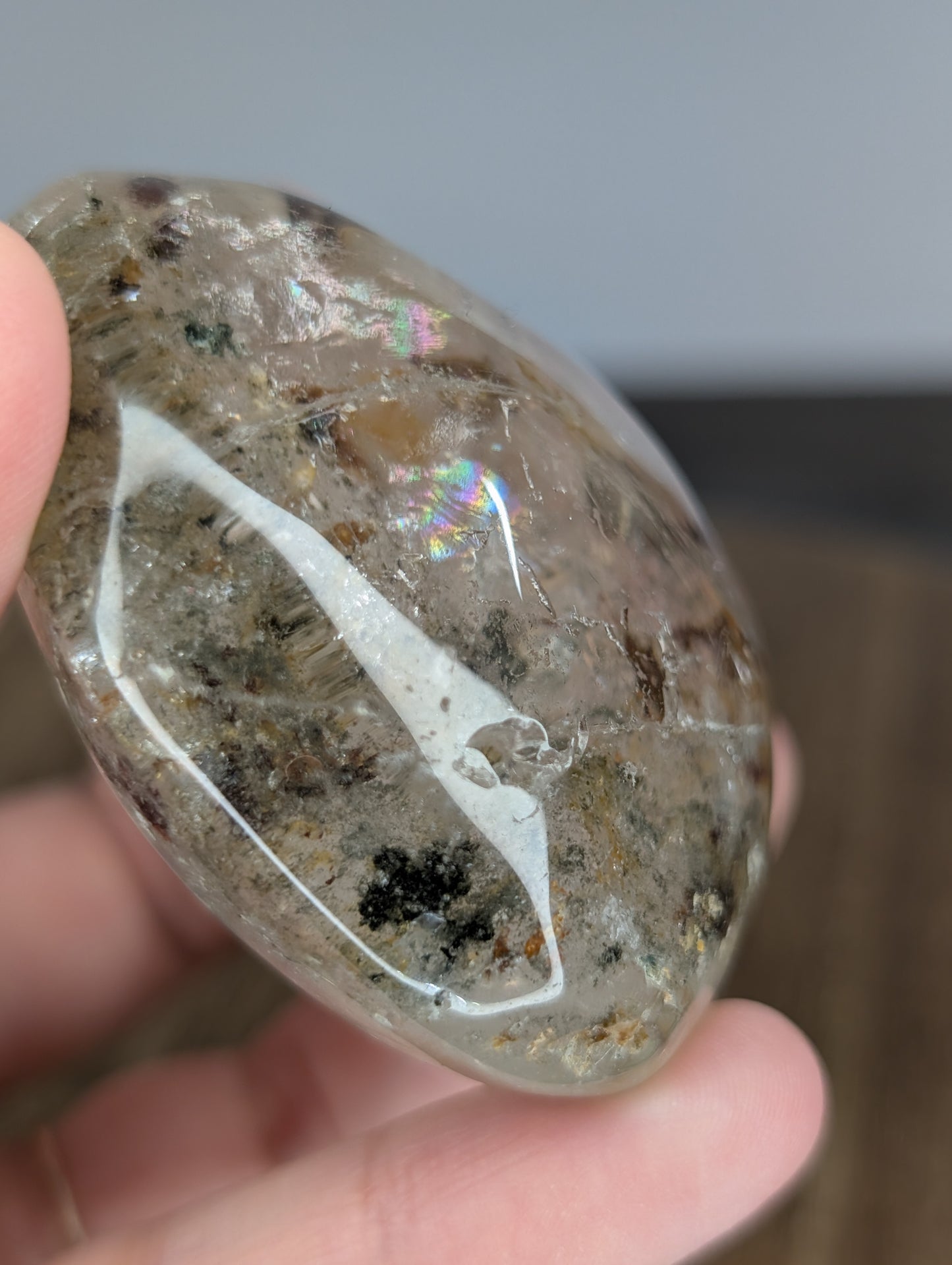 Garden Quartz Heart Carving (AE30)
