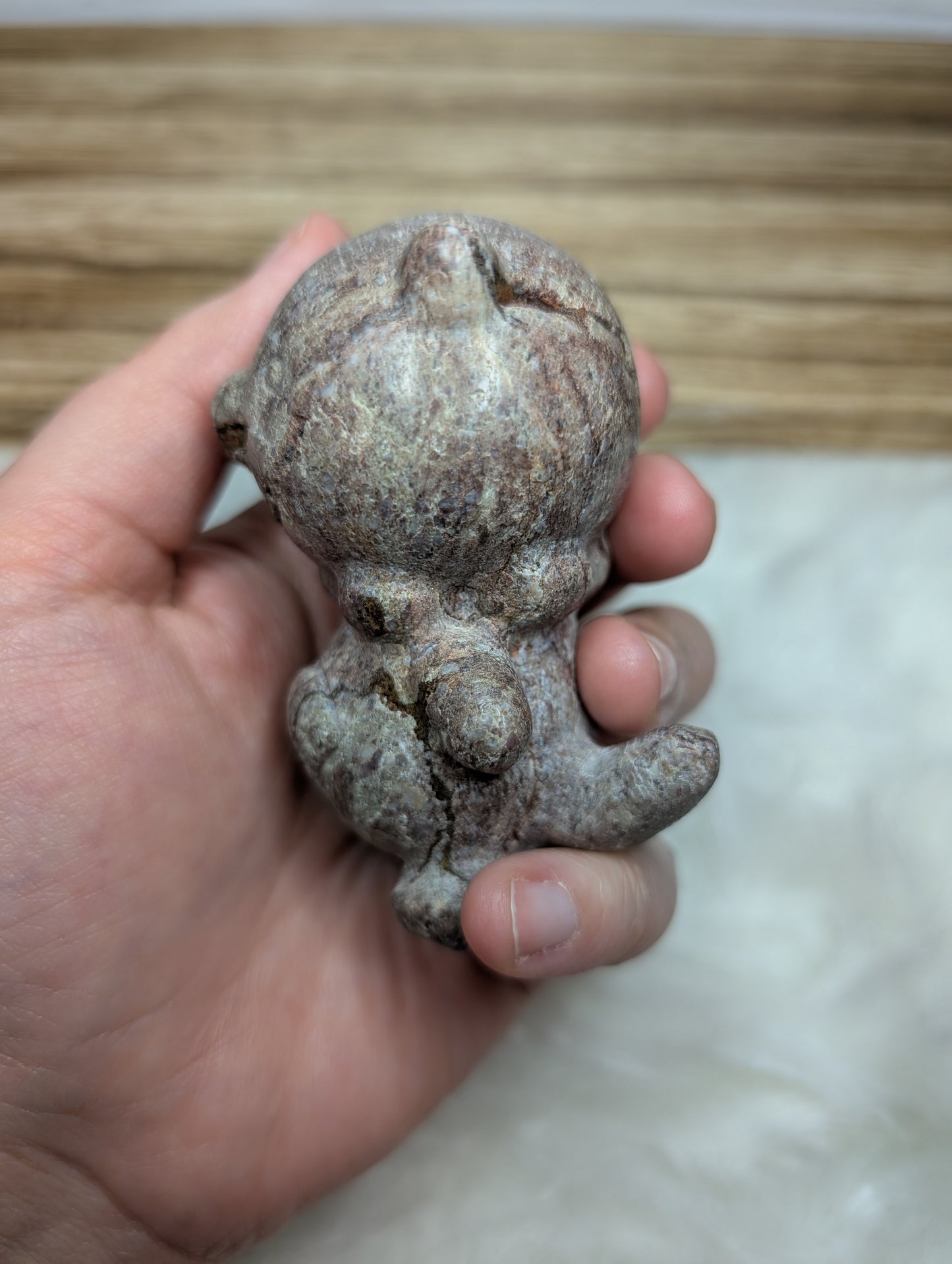 Mystery Material Oshawott Carving Q25