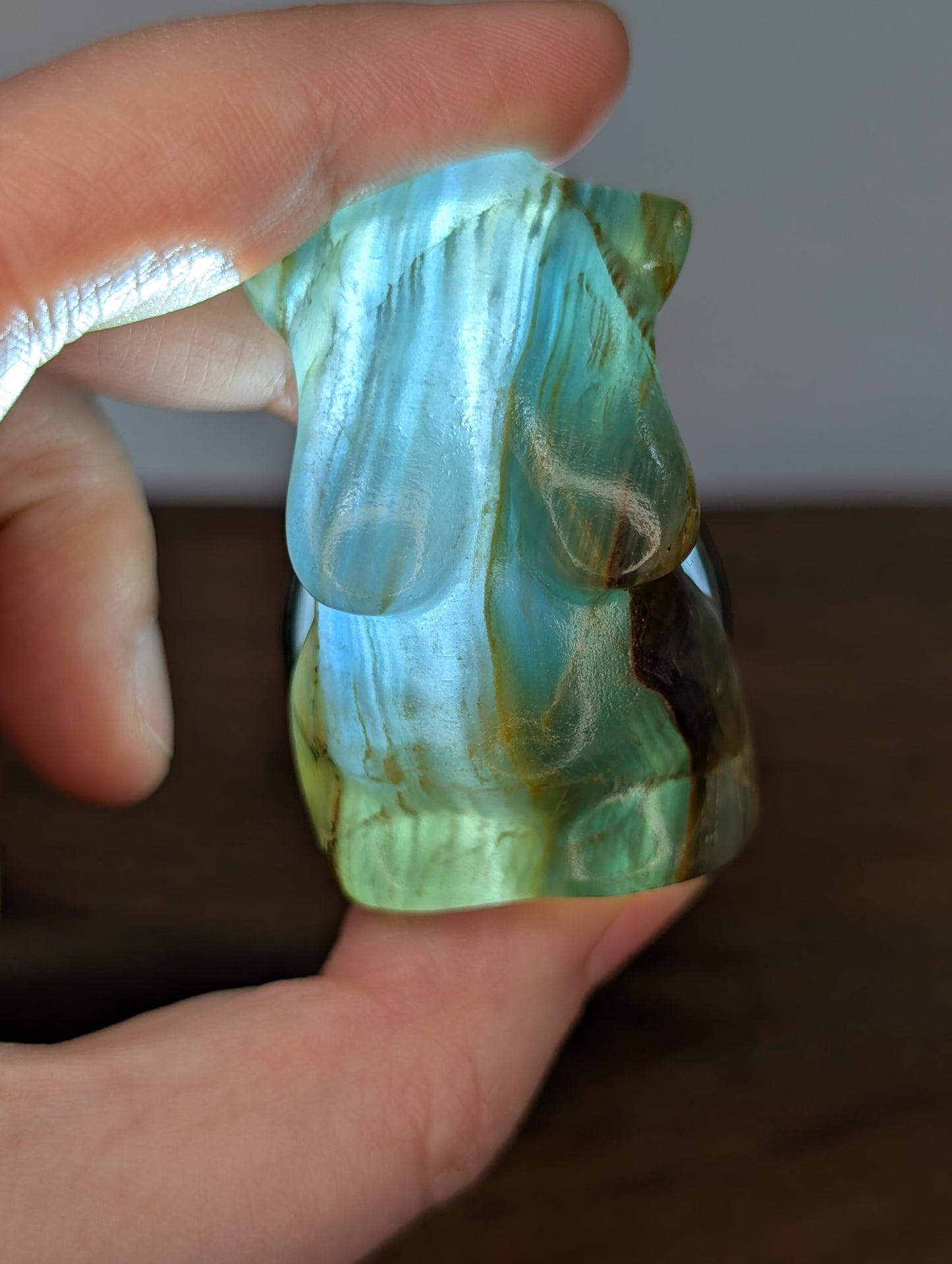 Blue Onyx Goddess Body Carving (BQ31)