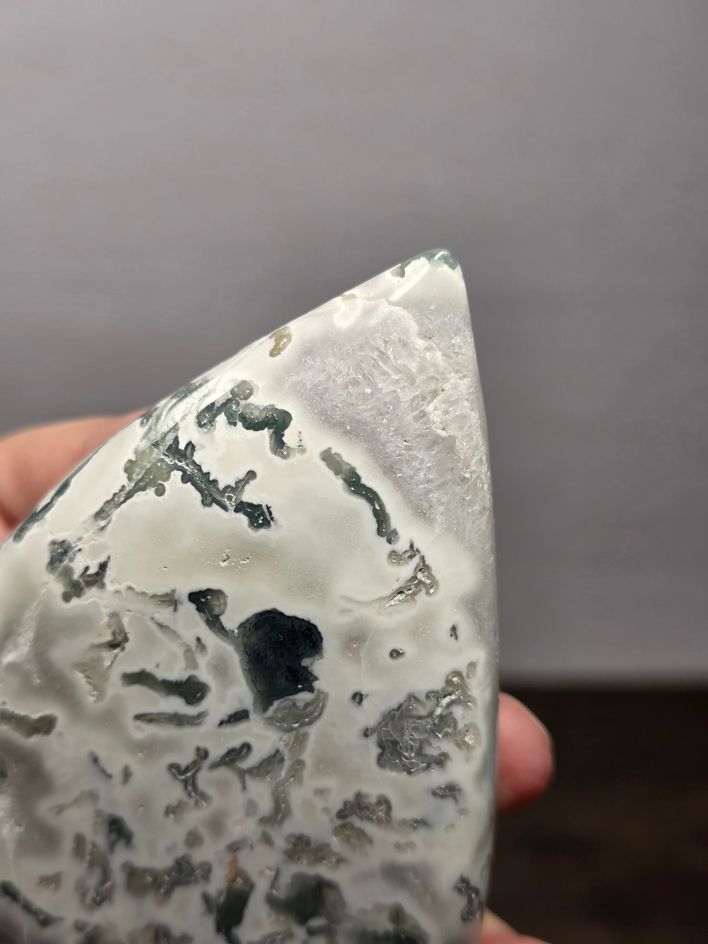 Moss Agate Teardrop/Flame Point