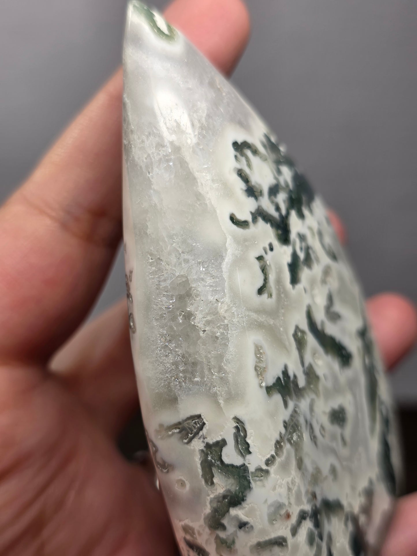 Moss Agate Teardrop/Flame Point